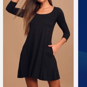 Lulu's (Size M) Black Half Sleeve Side Pocket Stretch Boho Coastal Swing…